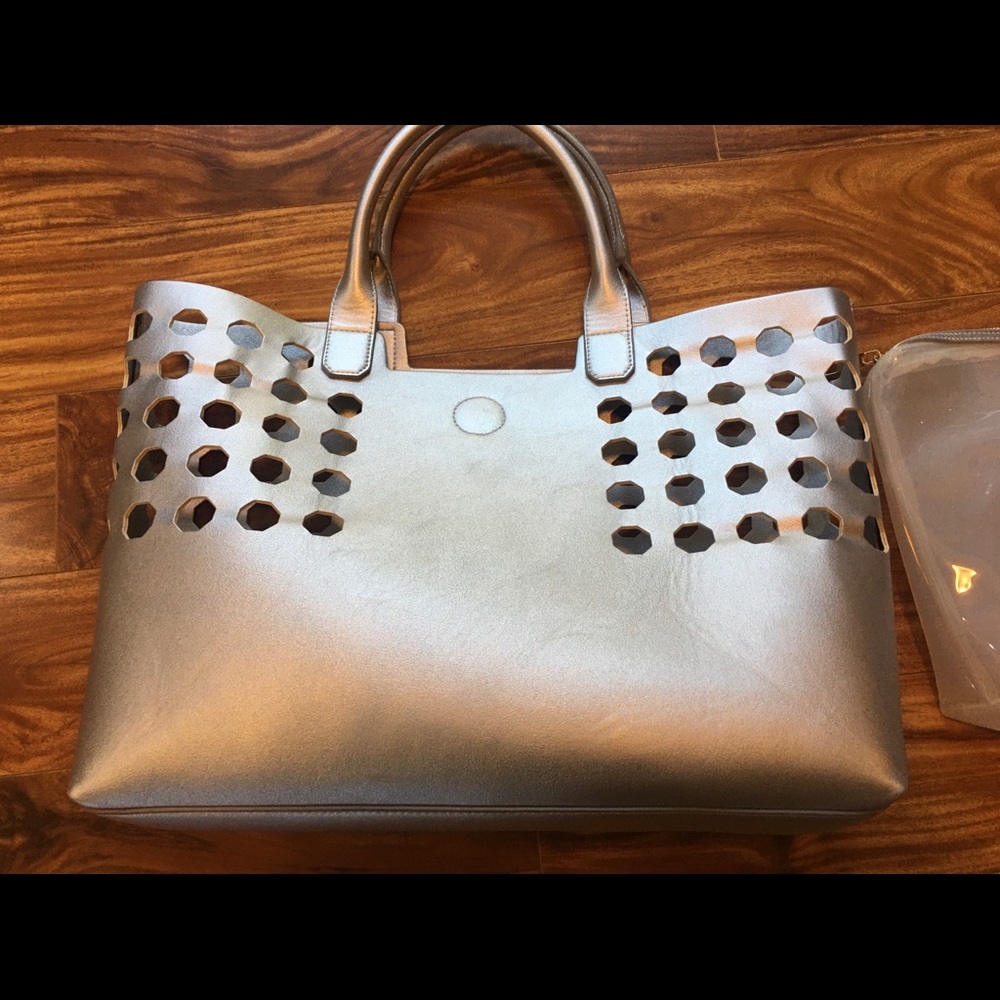 Faux leather modern silver tote